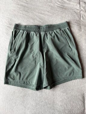 Lululemon Pace breaker shorts